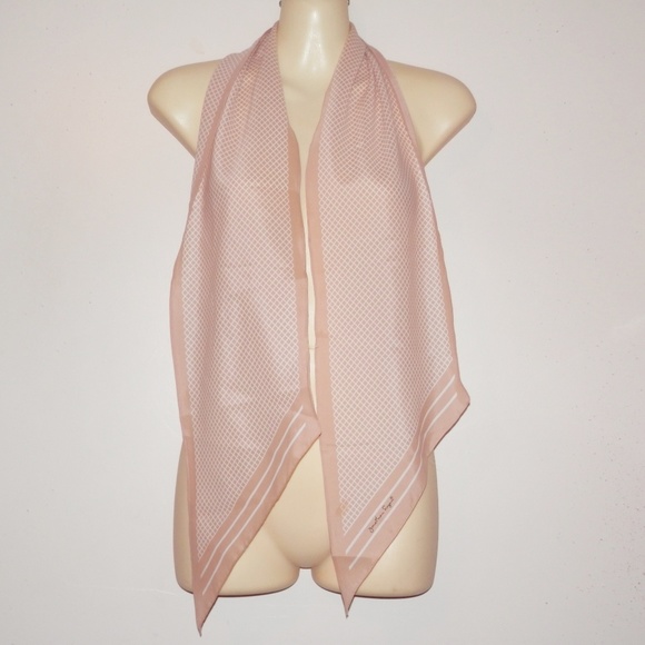 Jonathan Logan Accessories - Vintage Jonathan Logan Tan Pointed Long Scarf E559